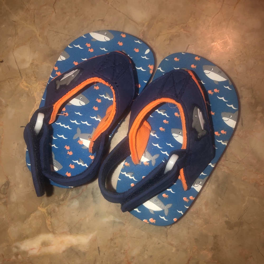 Baby shark sandals for boys or girls. Size 3.